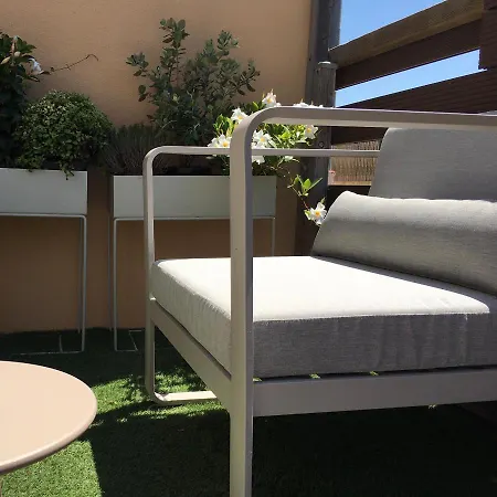 D'hotes Chez Thierry Saint-Laurent-dʼAigouze