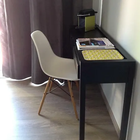 Nocleg ze śniadaniem D'hotes Chez Thierry Saint-Laurent-dʼAigouze