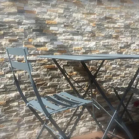 D'hotes Chez Thierry Nocleg ze śniadaniem Saint-Laurent-dʼAigouze